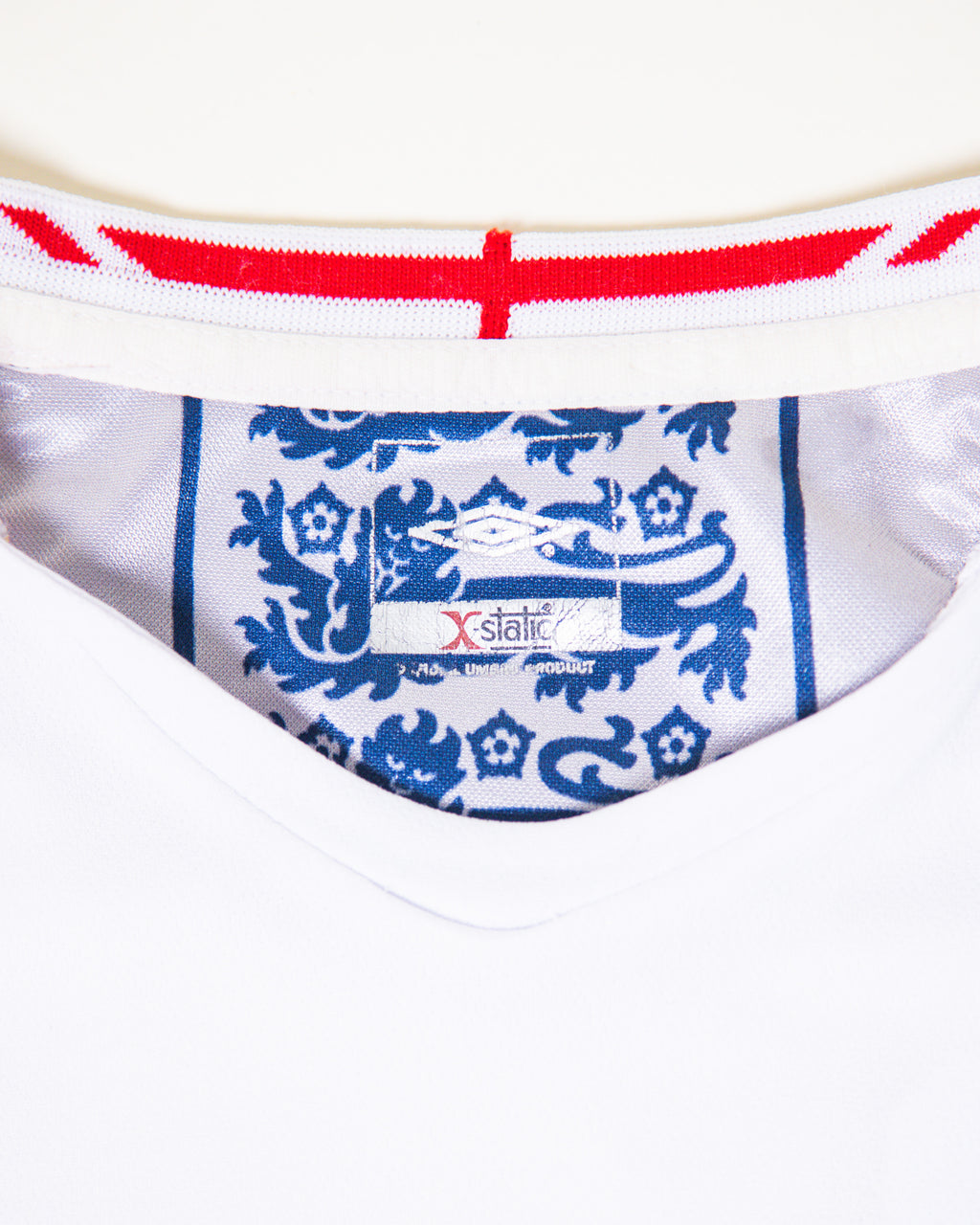 2005/2006 Umbro England Polo Shirt