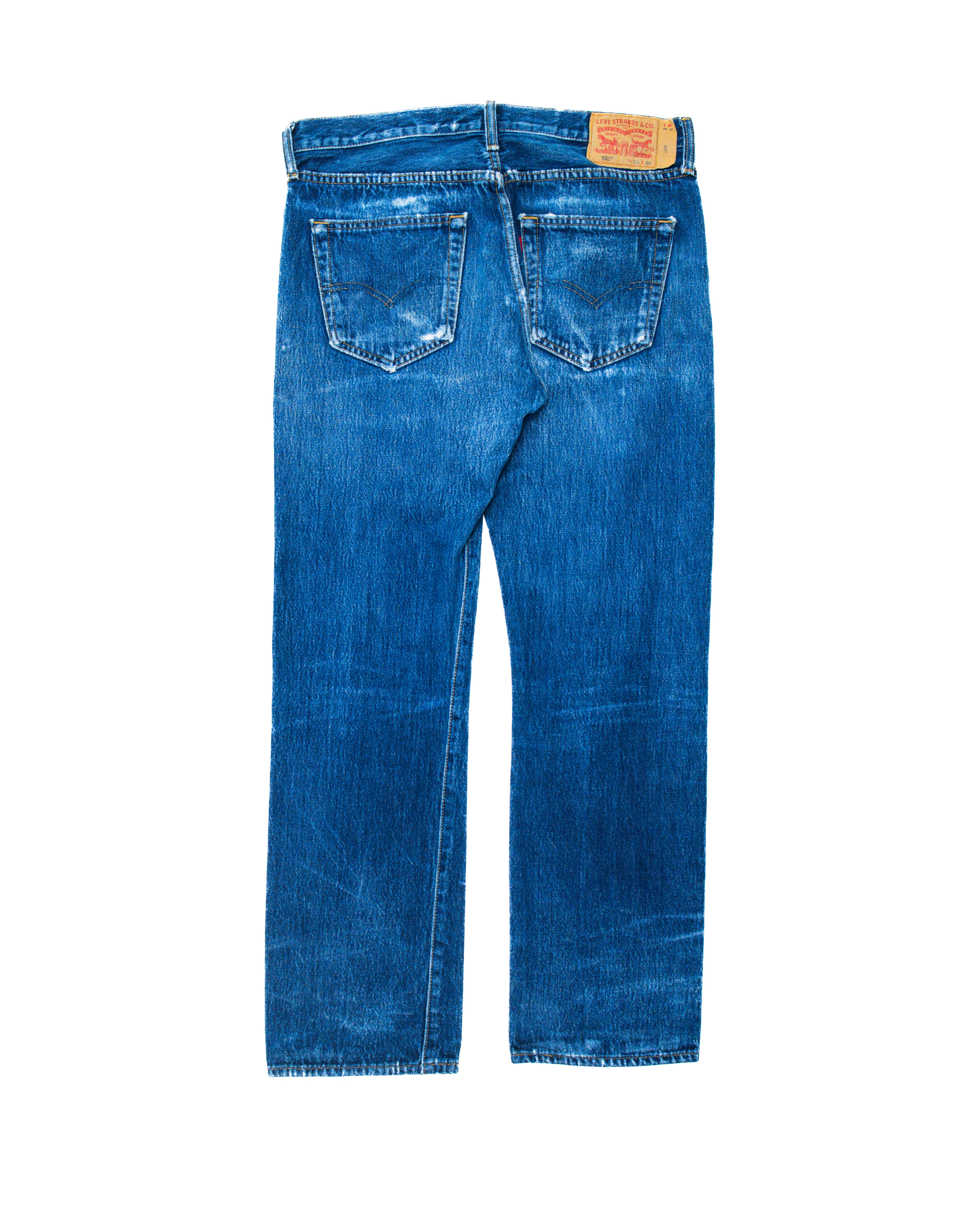 2000s Levi's 501 Medium Wash W/ Light Wear (33x30)