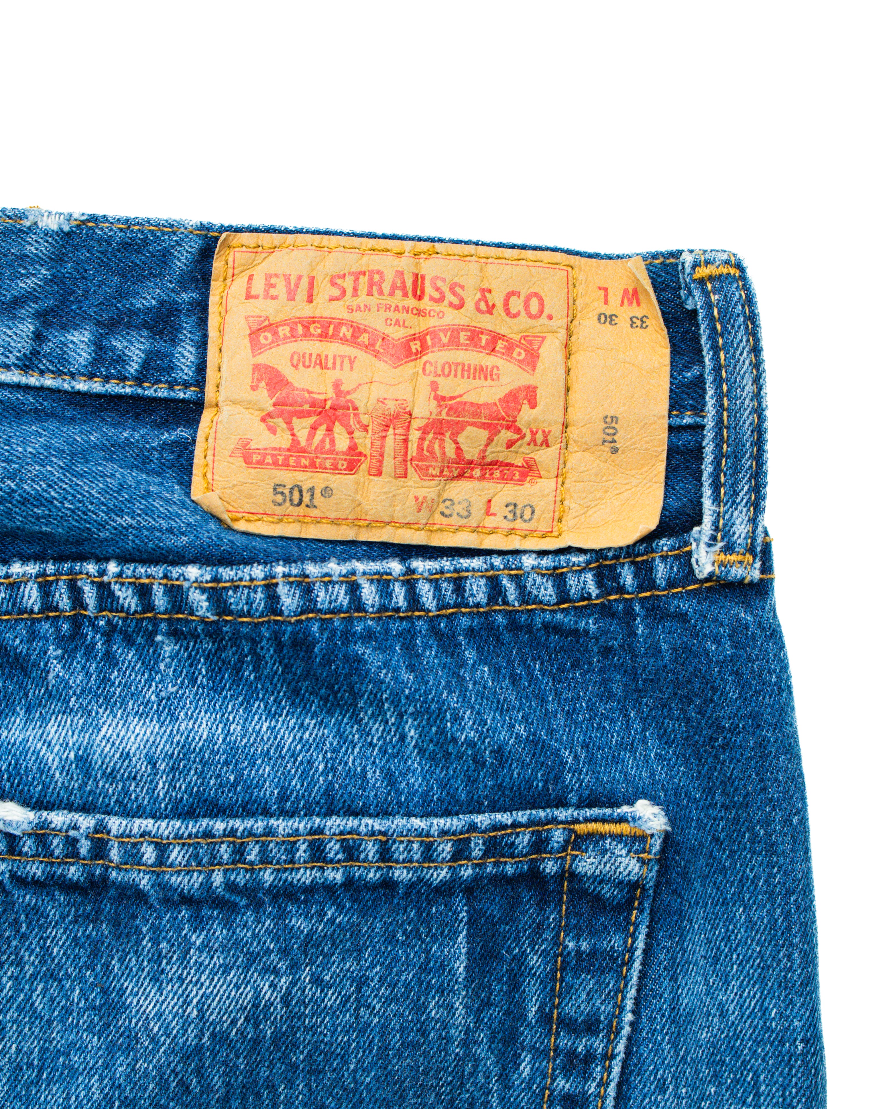 2000s Levi's 501 Medium Wash W/ Light Wear (33x30)