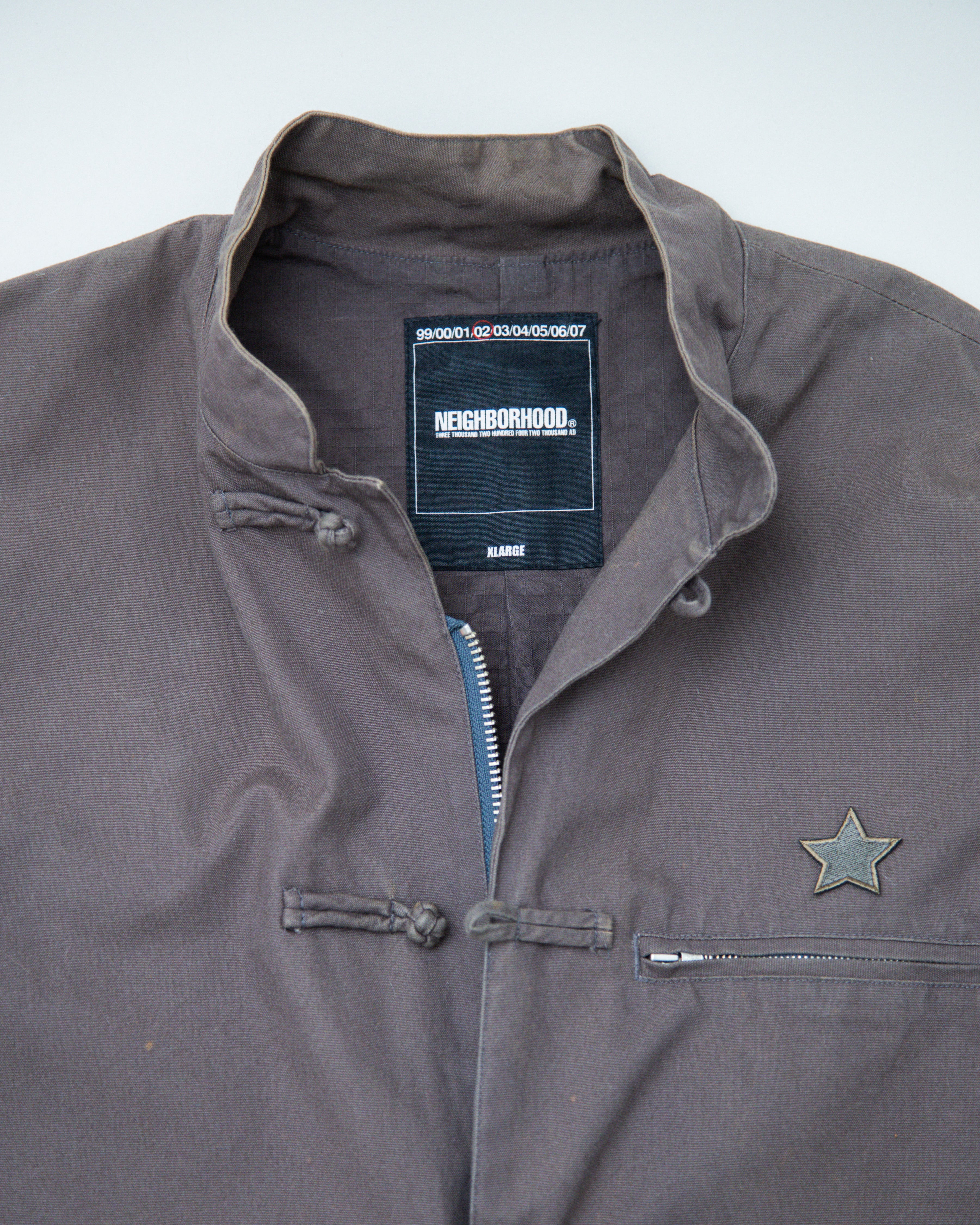 2002 Neighborhood Brown Zip Up Jacket