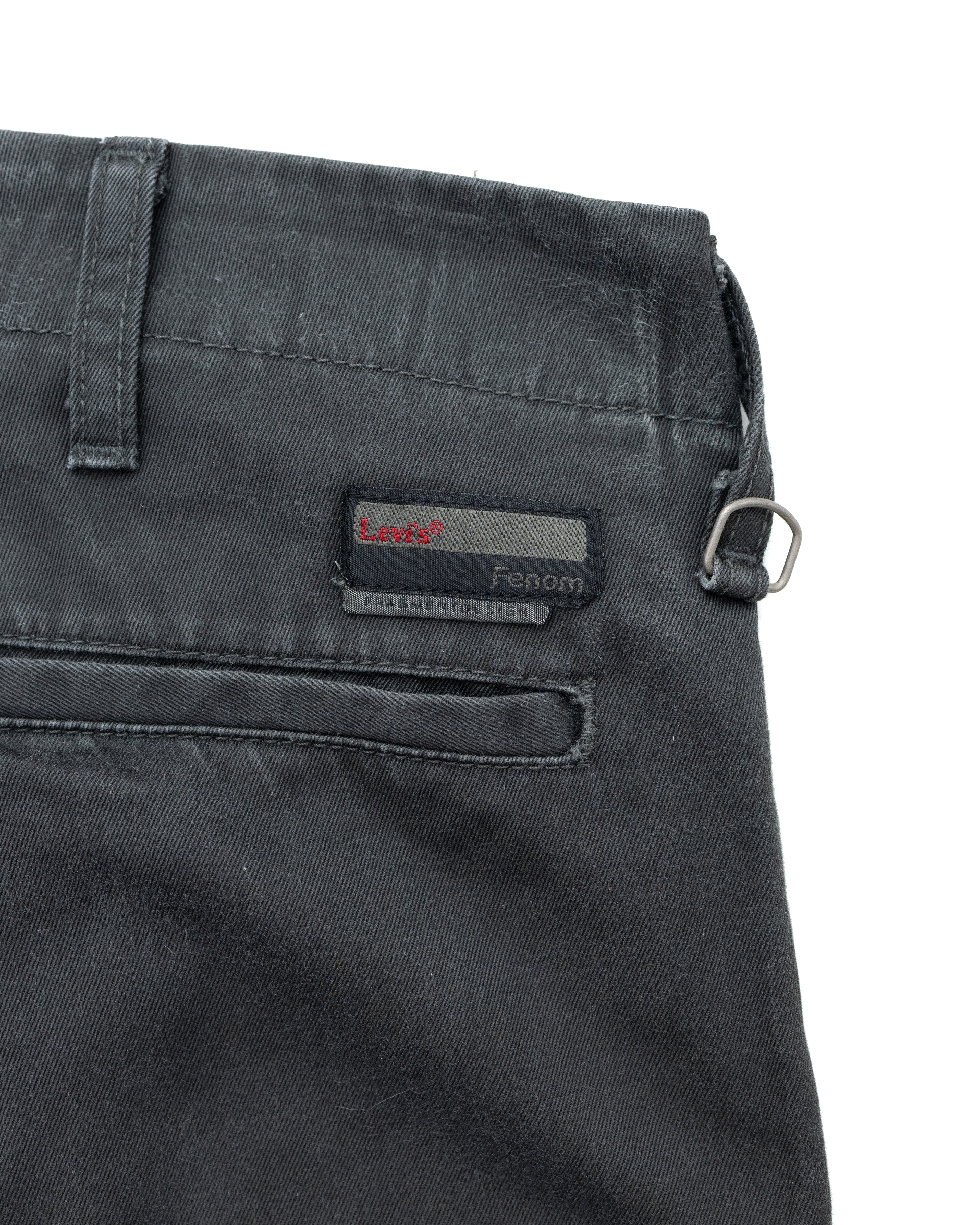 2000s Levi's/Fragment Cropped Chino Pants