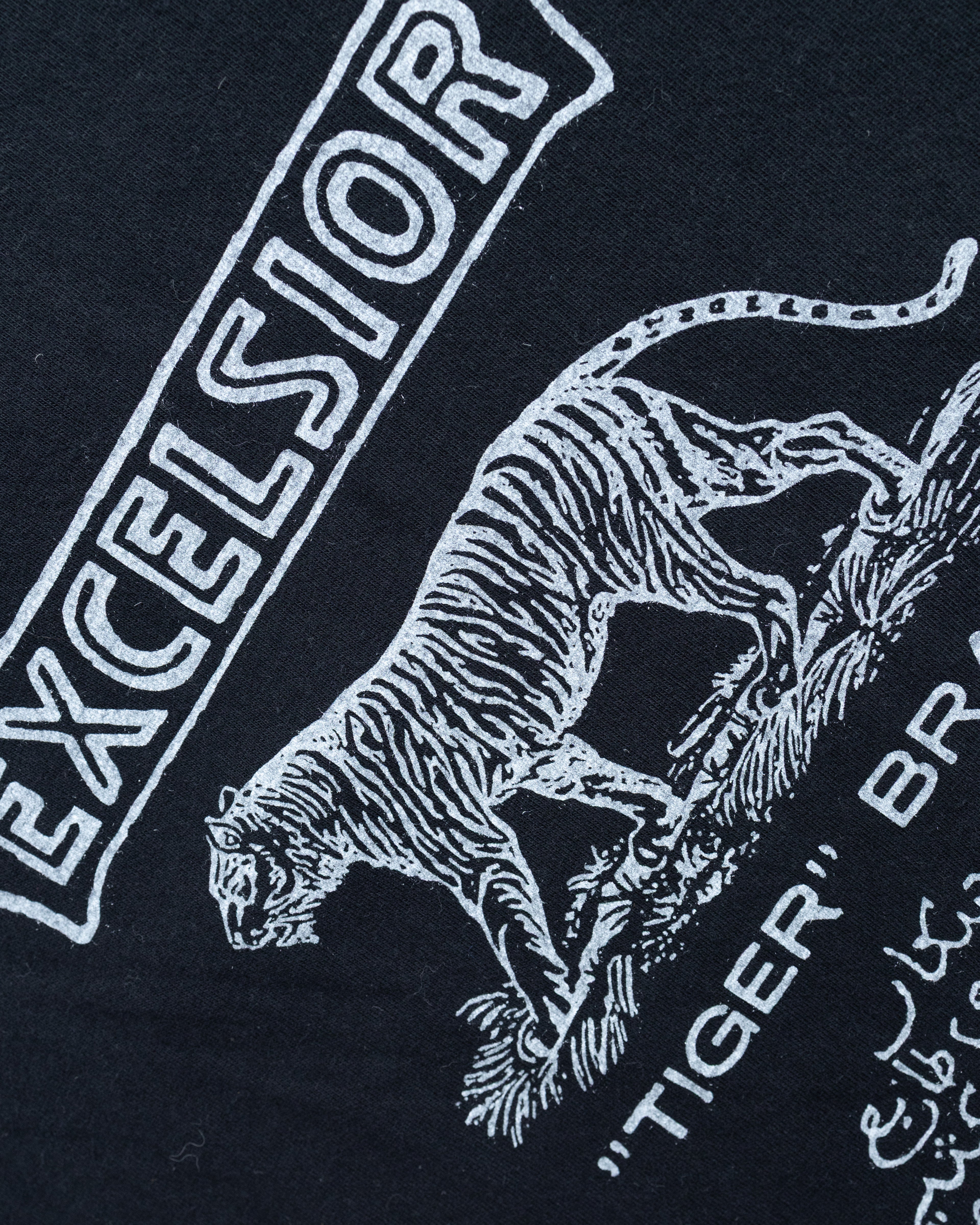 2005 Neighborhood Excelsior Arabic Contrast Stitch T