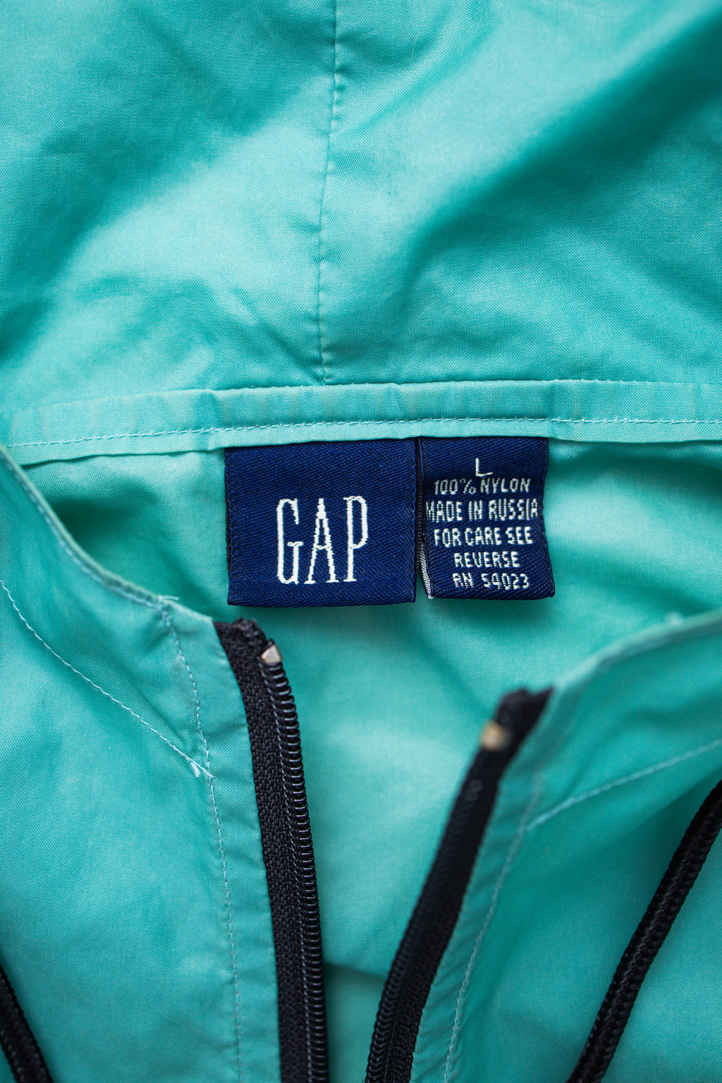GAP 1990S NYLON ANORAK IN SEAFOAM